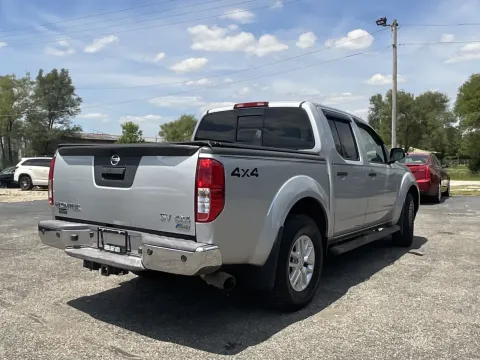 More photos of 2017 Nissan Frontier at Green Light Auto - 25th St., IN