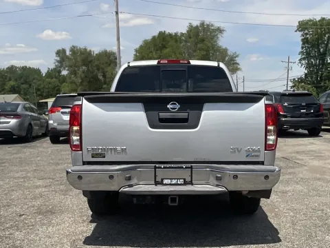 More photos of 2017 Nissan Frontier at Green Light Auto - 25th St., IN