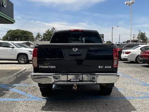 More photos of 2019 Nissan Frontier SV at Green Light Auto - 25th St., IN