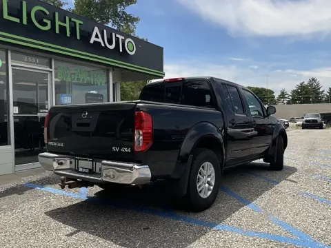 More photos of 2019 Nissan Frontier SV at Green Light Auto - 25th St., IN