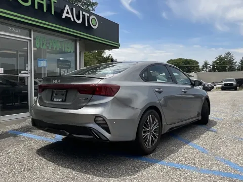 More photos of 2022 Kia Forte GT-Line at Green Light Auto - 25th St., IN
