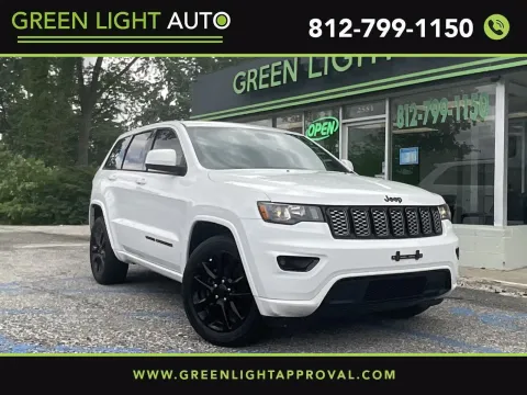 White 2017 Jeep Grand Cherokee Altitude for sale in Columbus, IN