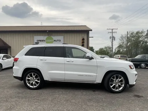 Another view of 2015 Jeep Grand Cherokee Summit for sale in Columbus, IN at Green Light Auto - 25th St.