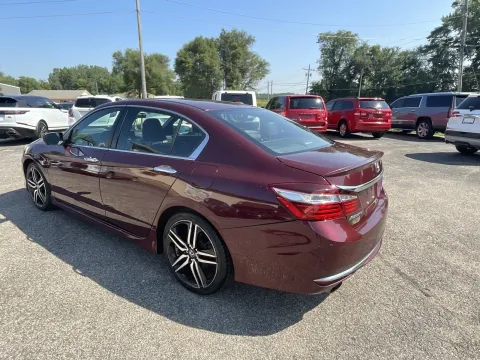 More photos of 2017 Honda Accord Sport at Green Light Auto - 25th St., IN