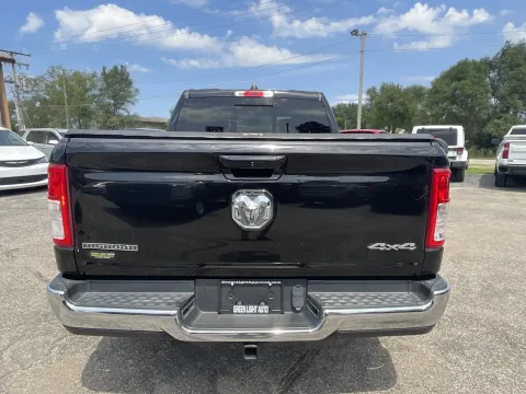 More photos of 2022 Ram 1500 Big Horn at Green Light Auto - 25th St., IN