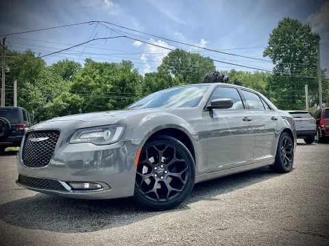 Photos of 2019 Chrysler 300 S for sale in Columbus, IN at Green Light Auto - 25th St.
