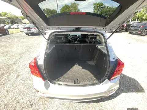 More photos of 2019 Chevrolet Trax LT at Green Light Auto - Jonesville Road, IN