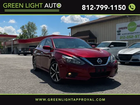 Red 2017 Nissan Altima SR for sale in Columbus, IN