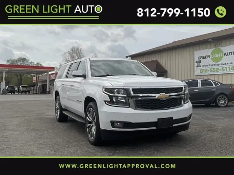 White 2019 Chevrolet Suburban 1500 LT for sale in Columbus, IN