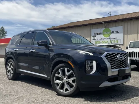 Photos of 2020 Hyundai Palisade SEL for sale in Columbus, IN at Green Light Auto - Jonesville Road