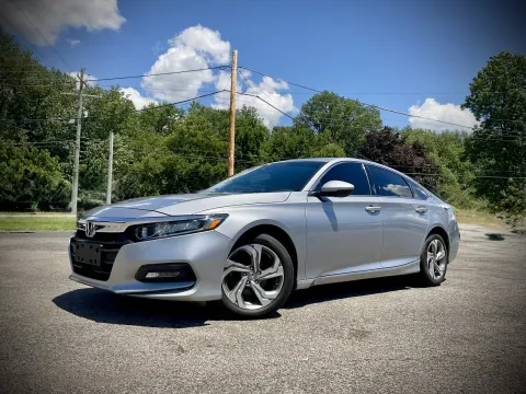 Photos of 2018 Honda Accord EX-L for sale in Columbus, IN at Green Light Auto - Jonesville Road