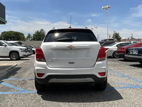 More photos of 2018 Chevrolet Trax LT at Green Light Auto - Jonesville Road, IN