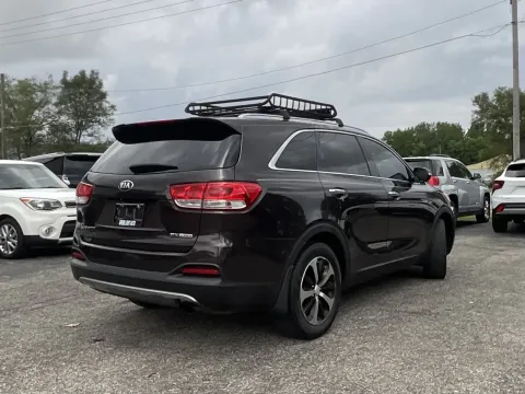 More photos of 2016 KIA Sorento EX at Green Light Auto - Jonesville Road, IN