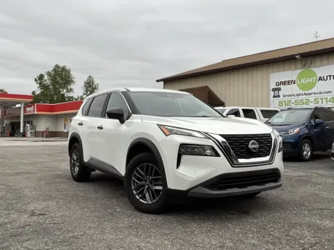 Photos of 2023 Nissan Rogue S for sale in Columbus, IN at Green Light Auto - Jonesville Road