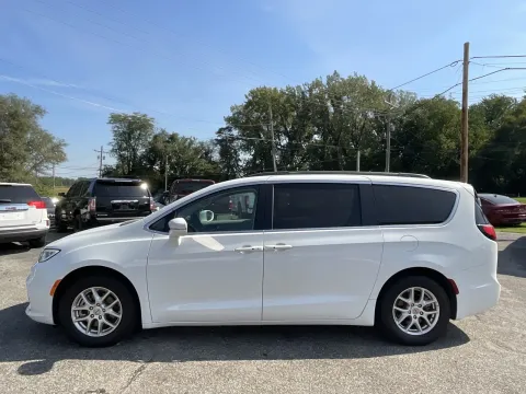 Another view of 2022 Chrysler Pacifica Touring L for sale in Columbus, IN at Green Light Auto - Jonesville Road