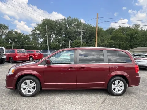 Another view of 2019 Dodge Grand Caravan SXT for sale in Columbus, IN at Green Light Auto - Jonesville Road
