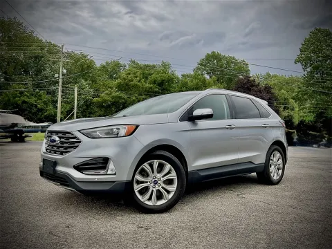 Photos of 2020 Ford Edge Titanium for sale in Columbus, IN at Green Light Auto - Jonesville Road