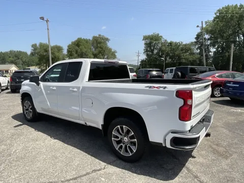 More photos of 2019 Chevrolet Silverado 1500 RST at Green Light Auto - Jonesville Road, IN