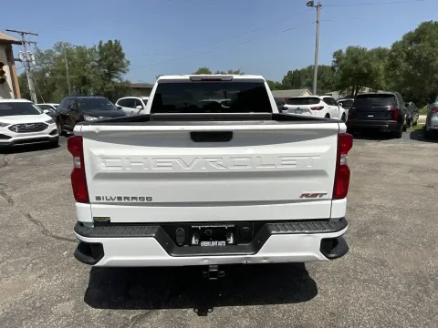 More photos of 2019 Chevrolet Silverado 1500 RST at Green Light Auto - Jonesville Road, IN