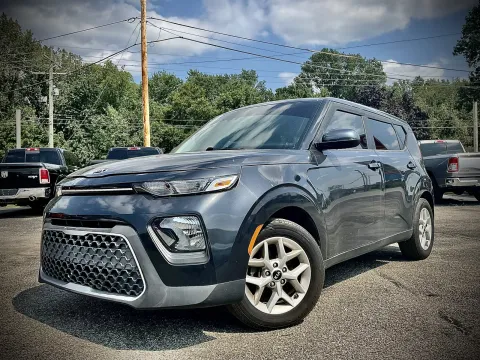 Photos of 2021 KIA Soul S for sale in Columbus, IN at Green Light Auto - Jonesville Road