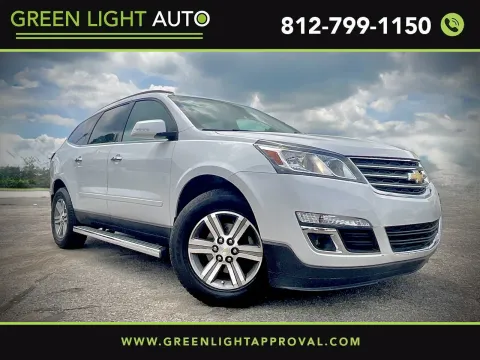 White 2016 Chevrolet Traverse 2LT for sale in Columbus, IN