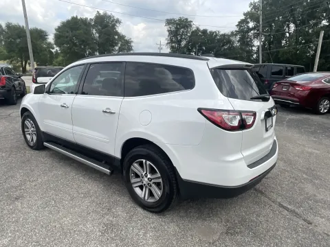 More photos of 2016 Chevrolet Traverse 2LT at Green Light Auto - Jonesville Road, IN