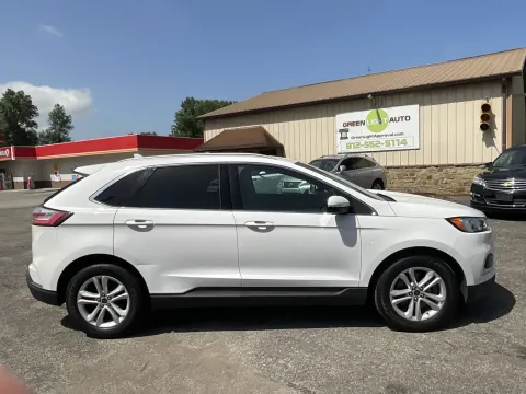 More photos of 2020 Ford Edge SEL at Green Light Auto - Jonesville Road, IN