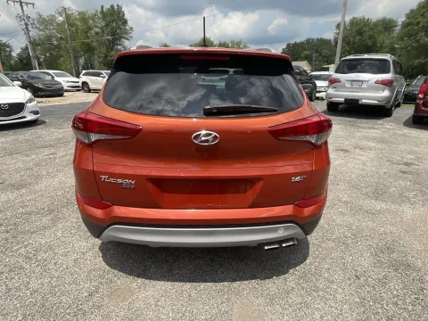 More photos of 2017 Hyundai Tucson Eco at Green Light Auto - Jonesville Road, IN