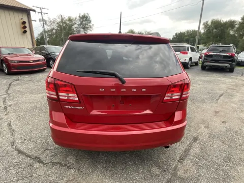 More photos of 2019 Dodge Journey SE at Green Light Auto - Jonesville Road, IN
