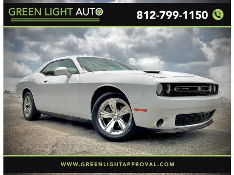 White 2015 Dodge Challenger SXT for sale in Columbus, IN
