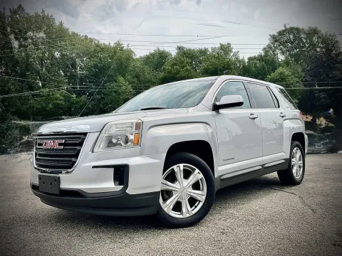 Photos of 2017 GMC Terrain SLE for sale in Columbus, IN at Green Light Auto - Jonesville Road