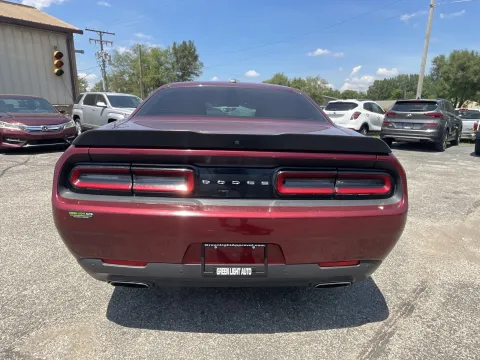 More photos of 2018 Dodge Challenger SXT at Green Light Auto - Jonesville Road, IN