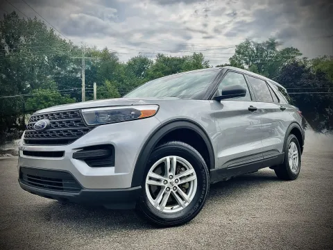 Photos of 2023 Ford Explorer for sale in Columbus, IN at Green Light Auto - Jonesville Road