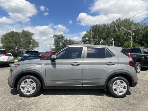 Another view of 2020 Hyundai Venue SE for sale in Columbus, IN at Green Light Auto - Jonesville Road