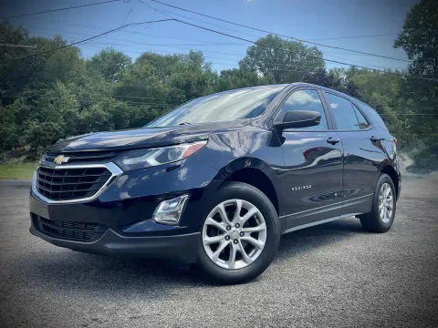 Photos of 2020 Chevrolet Equinox LS for sale in Columbus, IN at Green Light Auto - Jonesville Road