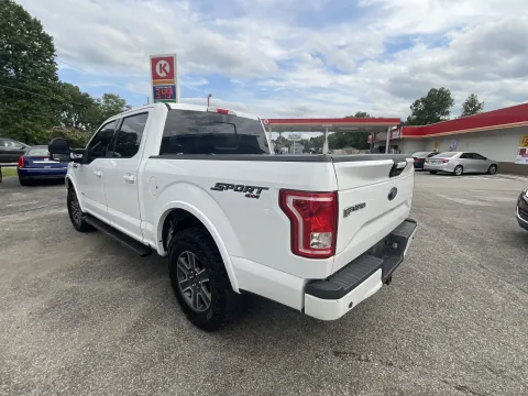 More photos of 2016 Ford F-150 XLT at Green Light Auto - Jonesville Road, IN