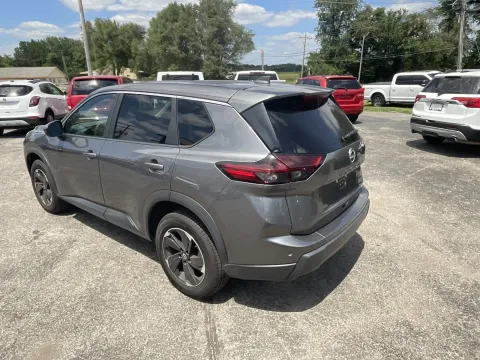 More photos of 2024 Nissan Rogue SV at Green Light Auto - Jonesville Road, IN