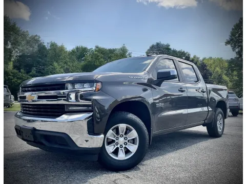 Photos of 2021 Chevrolet Silverado 1500 LT for sale in Columbus, IN at Green Light Auto - Jonesville Road