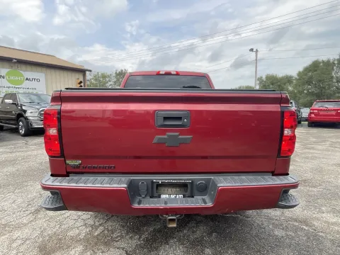 More photos of 2018 Chevrolet Silverado 1500 LT at Green Light Auto - Jonesville Road, IN