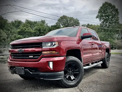 Photos of 2018 Chevrolet Silverado 1500 LT for sale in Columbus, IN at Green Light Auto - Jonesville Road