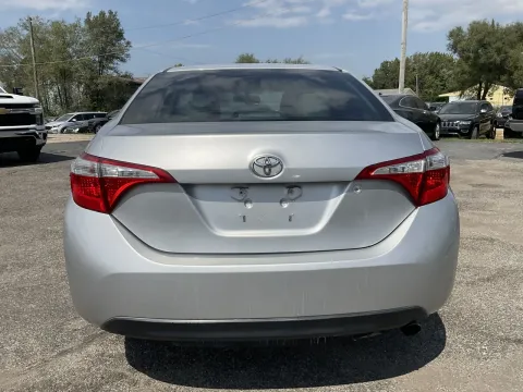 More photos of 2015 Toyota Corolla LE at Green Light Auto - Jonesville Road, IN