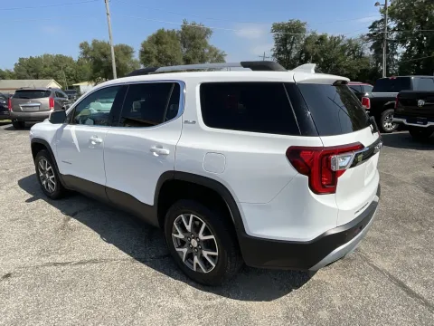 More photos of 2023 GMC Acadia SLE at Green Light Auto - Jonesville Road, IN