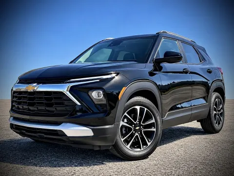 Photos of 2026 Chevrolet Trailblazer LT for sale in Columbus, IN at Green Light Auto - Jonesville Road