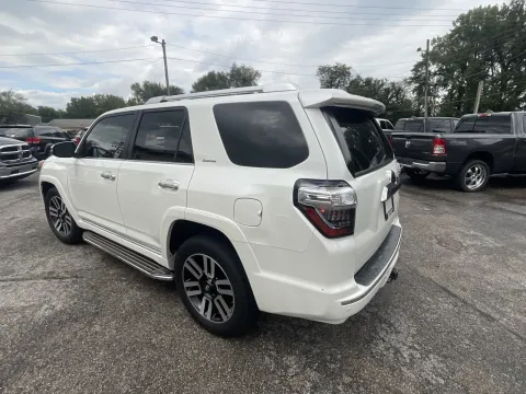 More photos of 2015 Toyota 4Runner Limited at Green Light Auto - Jonesville Road, IN