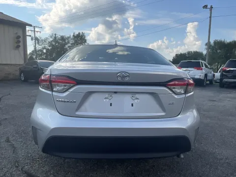 More photos of 2023 Toyota Corolla LE at Green Light Auto - Jonesville Road, IN