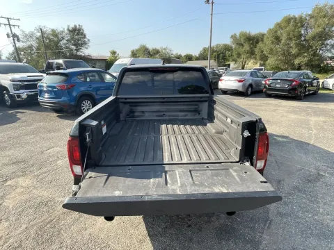 More photos of 2022 Honda Ridgeline Black Edition at Green Light Auto - Jonesville Road, IN