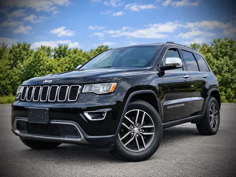 Photos of 2018 Jeep Grand Cherokee Limited for sale in Columbus, IN at Green Light Auto - Jonesville Road