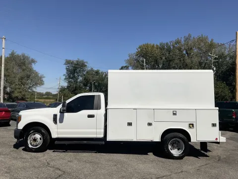 Another view of 2018 Ford F-350 Super Duty N/A for sale in Columbus, IN at Green Light Auto - Jonesville Road