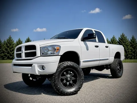 Photos of 2007 Dodge Ram 2500 Laramie for sale in Columbus, IN at Green Light Auto - Jonesville Road