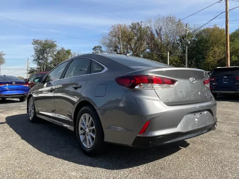 More photos of 2019 Hyundai Sonata SE at Green Light Auto - Jonesville Road, IN